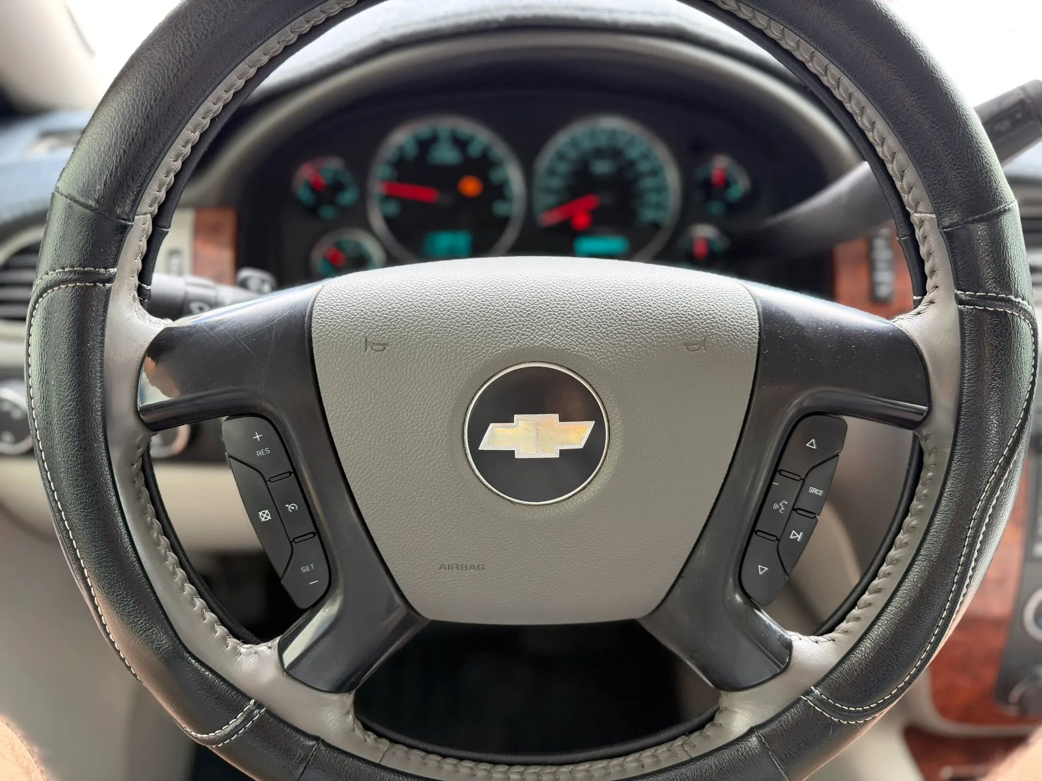 Used 2008 Chevrolet Avalanche LTZ w/ LTZ Preferred Equipment Group AWD/4WD image 10