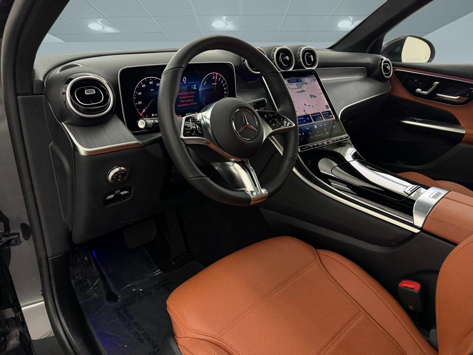 Certified 2025 Mercedes-Benz GLC 350e 4MATIC image 4