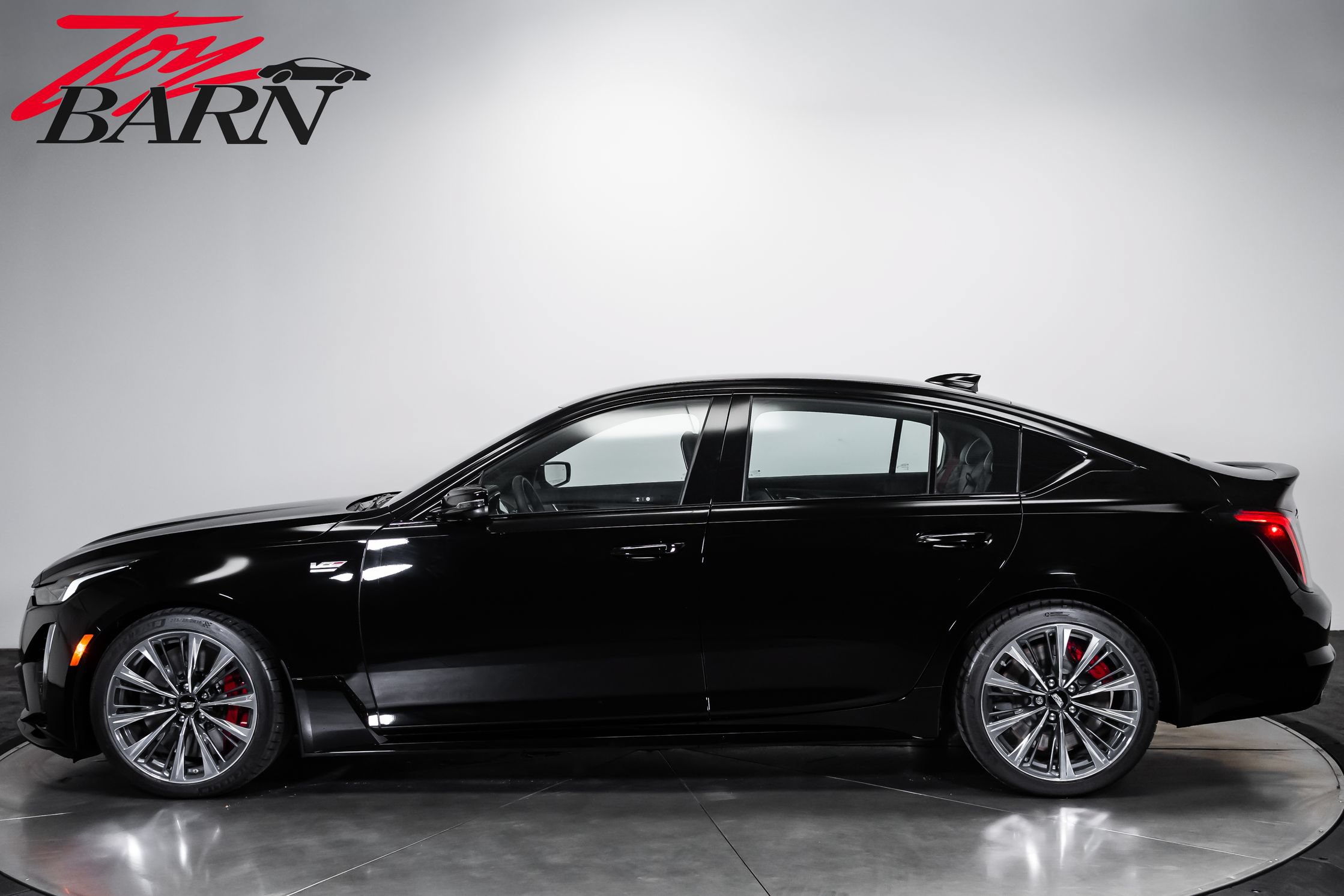 Used 2024 Cadillac CT5 V Blackwing w/ Driver Assist Package RWD image 2