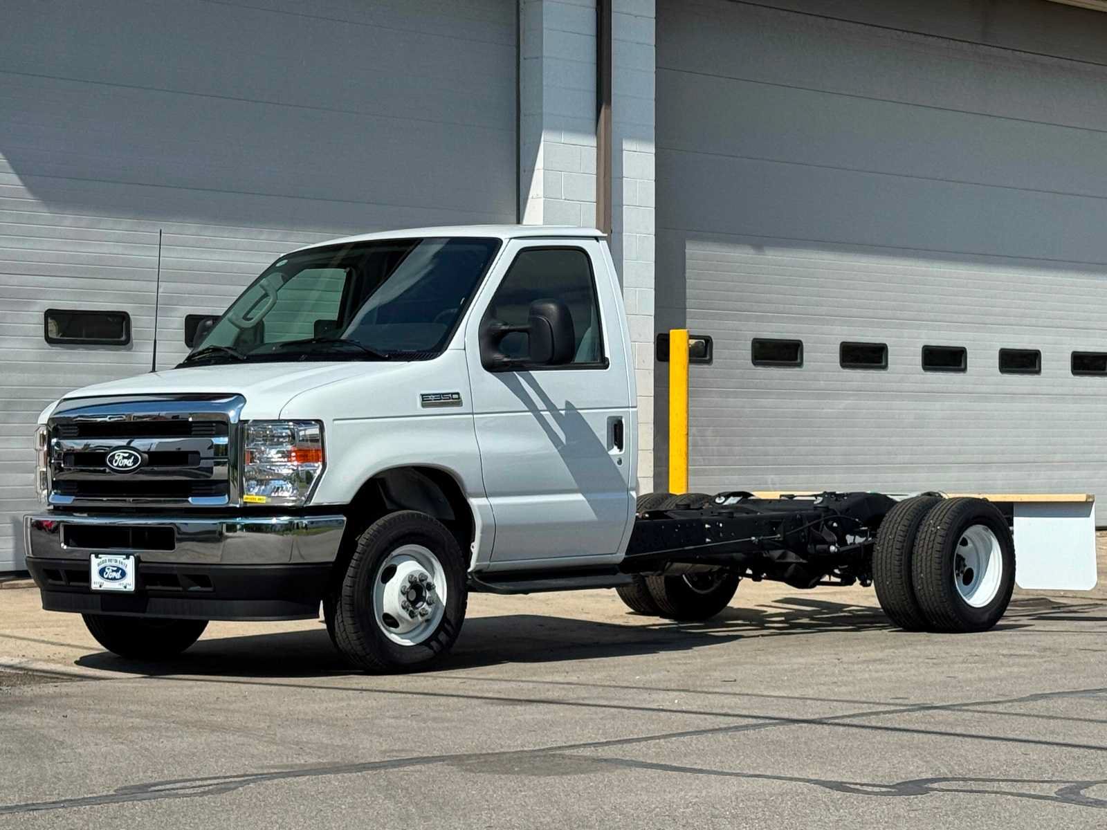 Used 2027 Ford E-350 and Econoline 350 Super Duty w/ Power Equipment Group