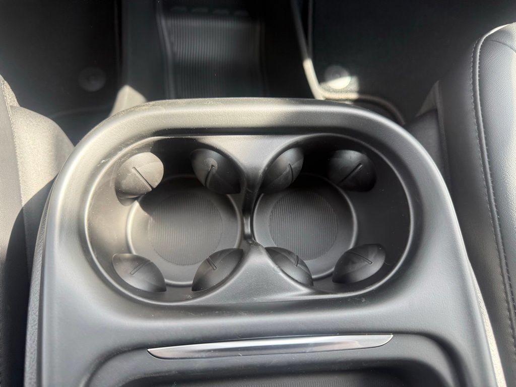 New 2027 Chrysler Pacifica Select FWD image 28