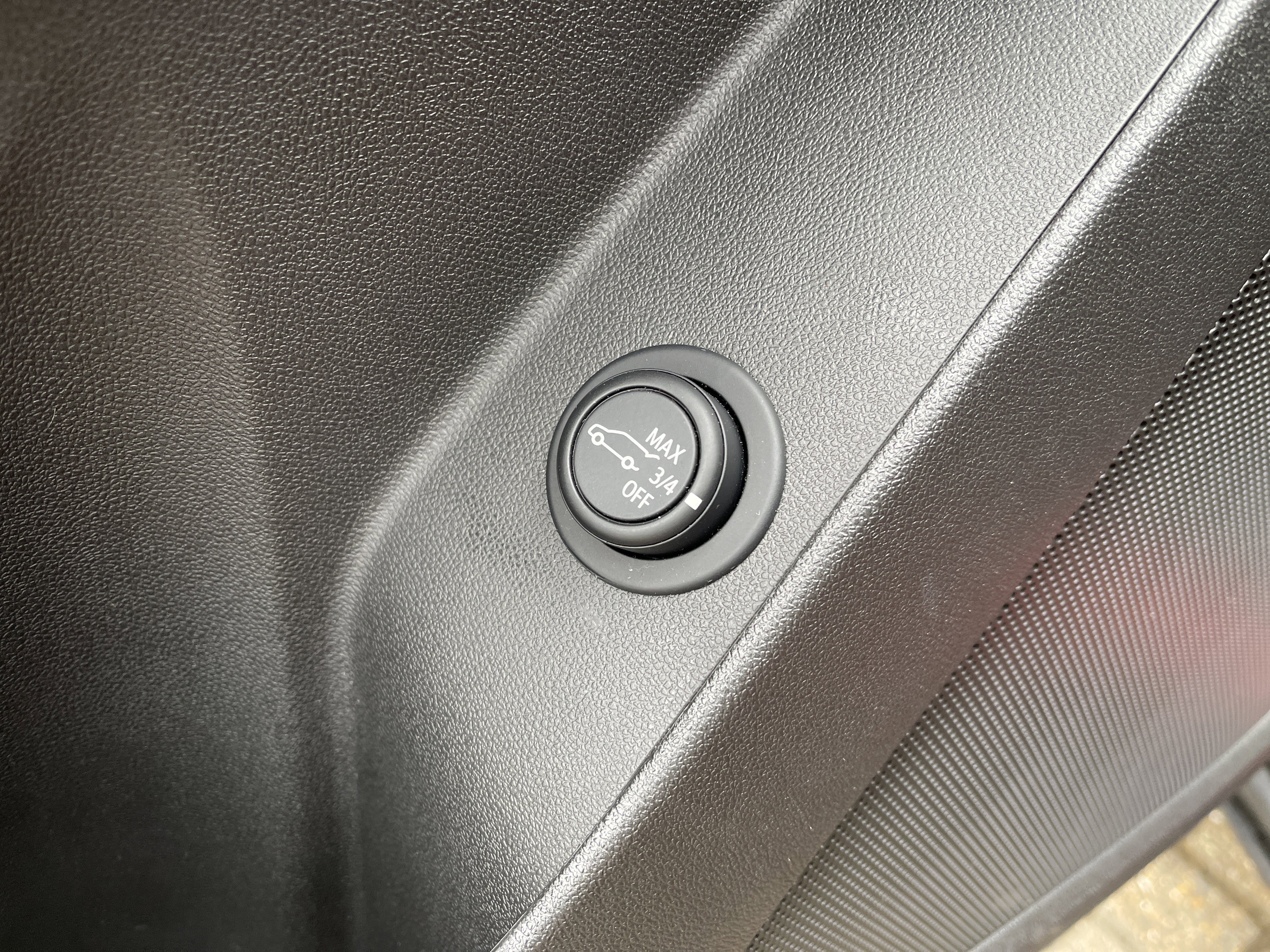 Used 2023 Chevrolet Equinox LT image 15