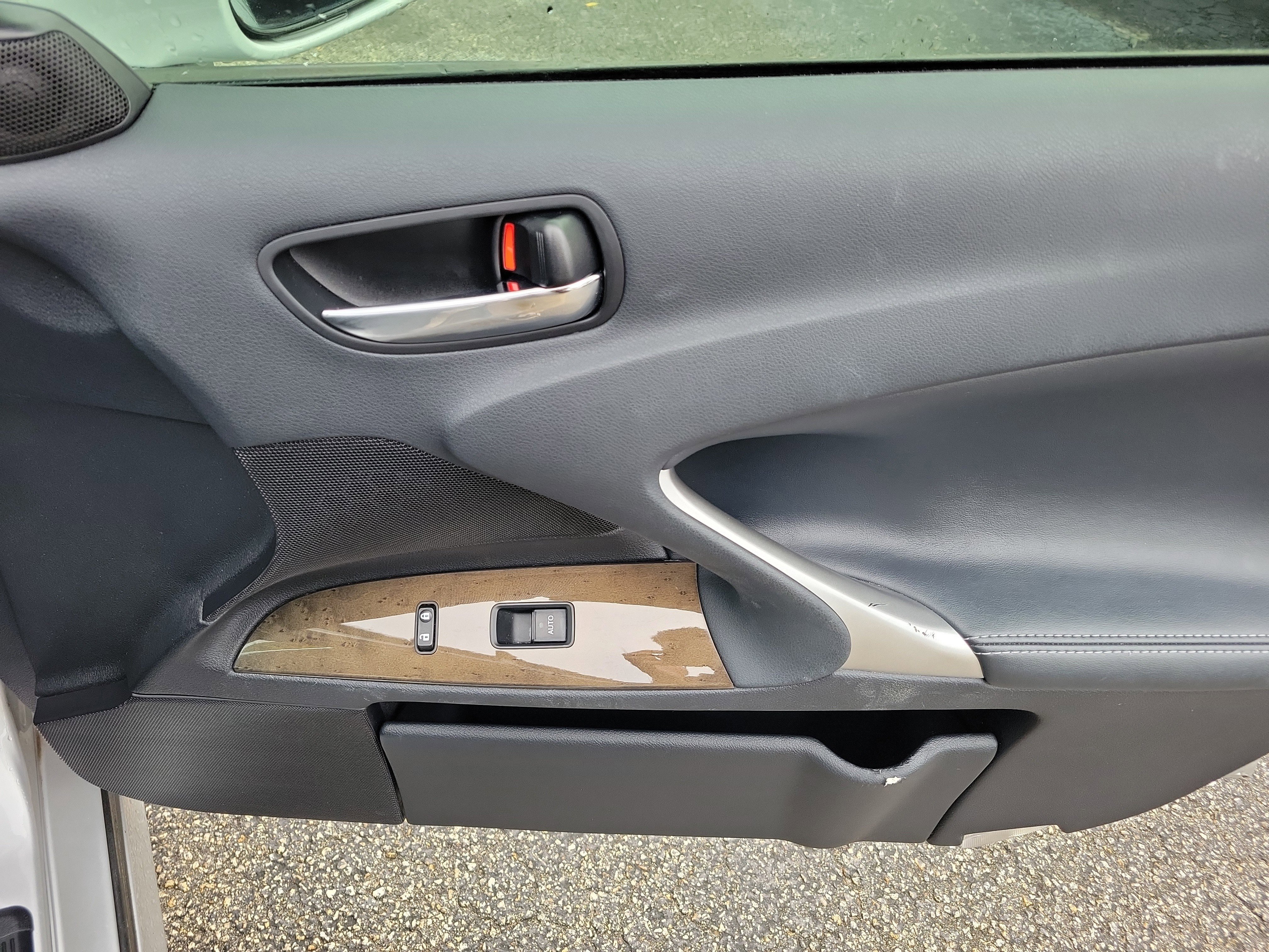 Used 2012 Lexus IS 250 w/ Premium Pkg Value Edition image 10