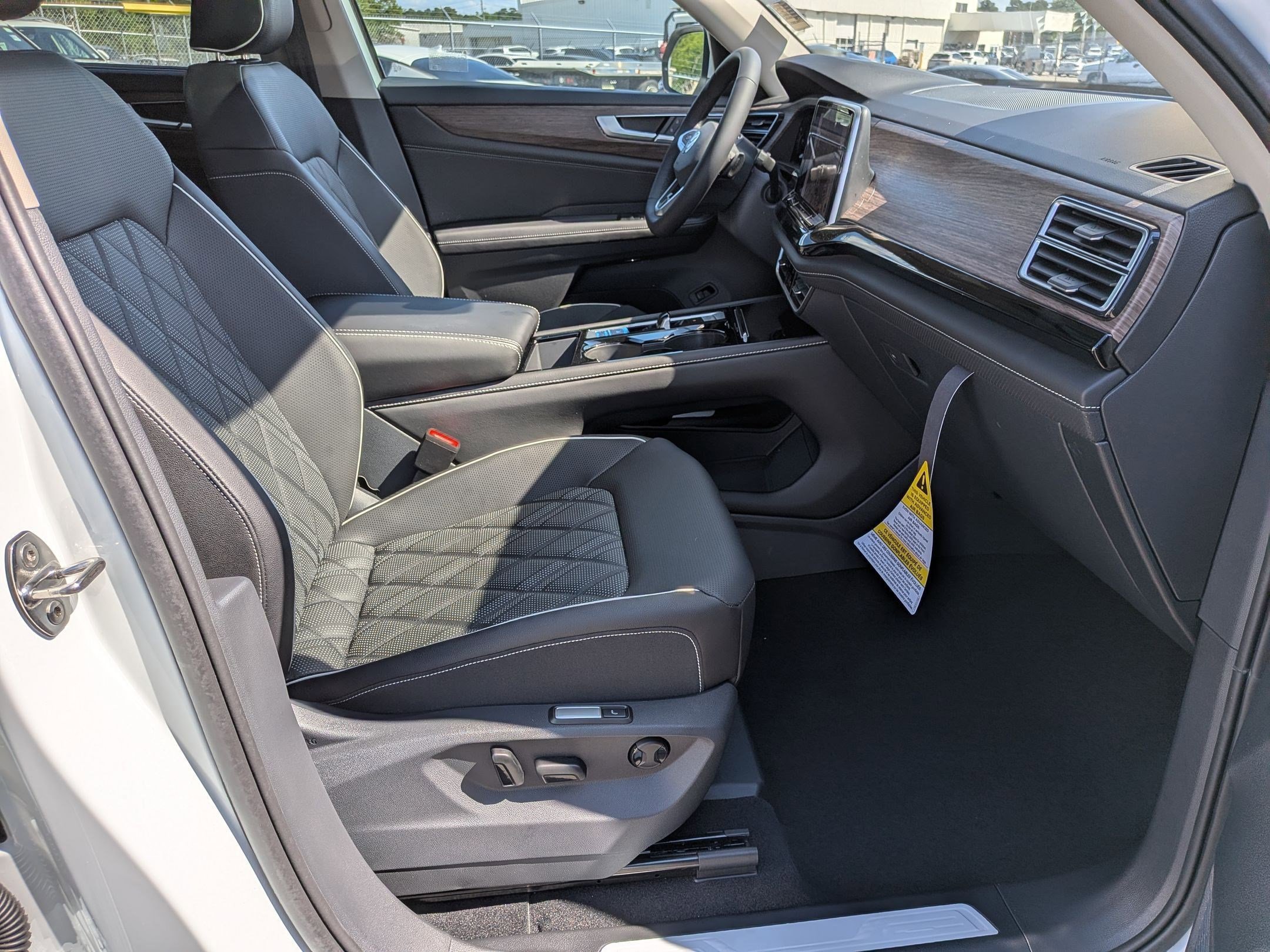 New 2026 Volkswagen Atlas SEL Premium R-Line AWD/4WD image 37