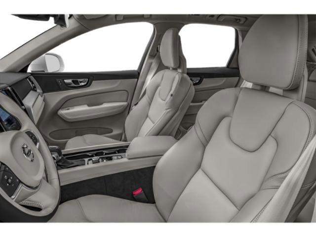 Used 2018 Volvo XC60 T6 Momentum w/ Advanced Package image 7