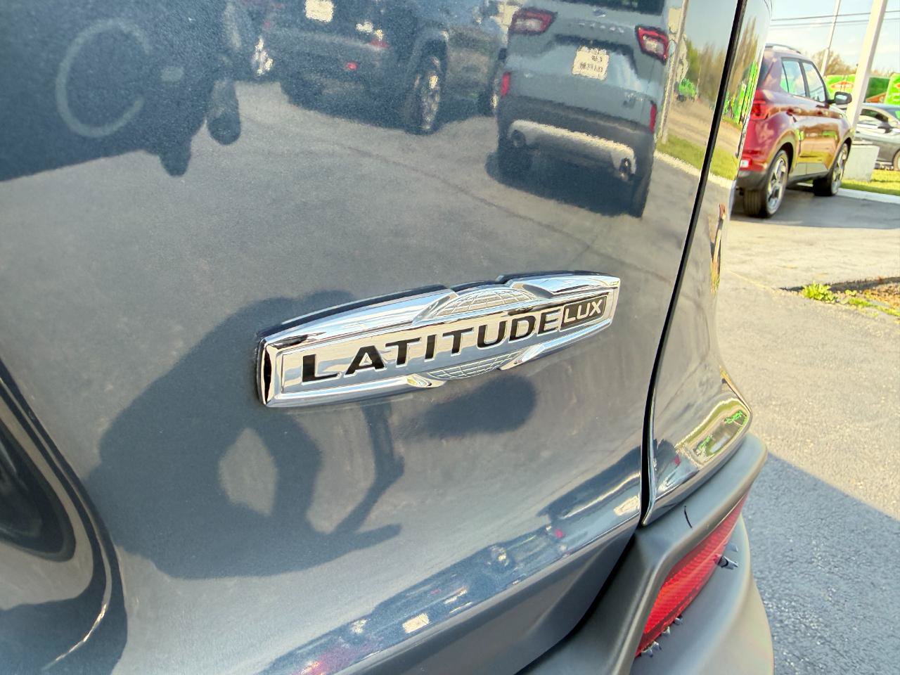 Used 2021 Jeep Cherokee Latitude Lux w/ Sun & Sound Group AWD/4WD image 74