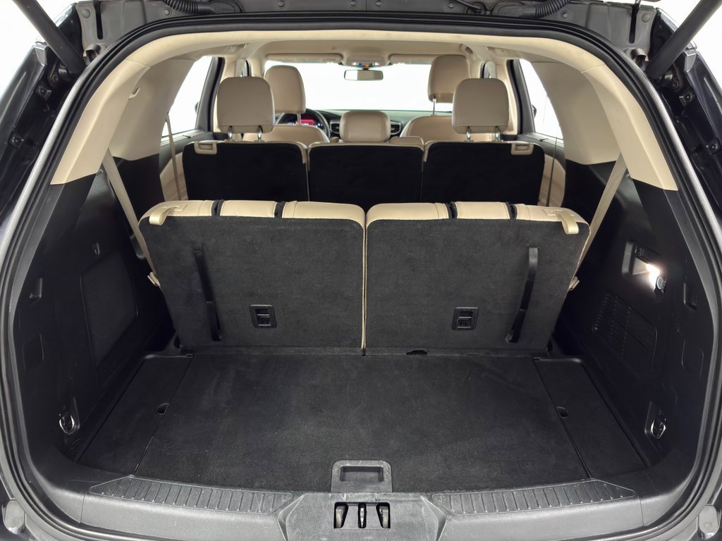 Used 2023 Ford Explorer Limited image 38