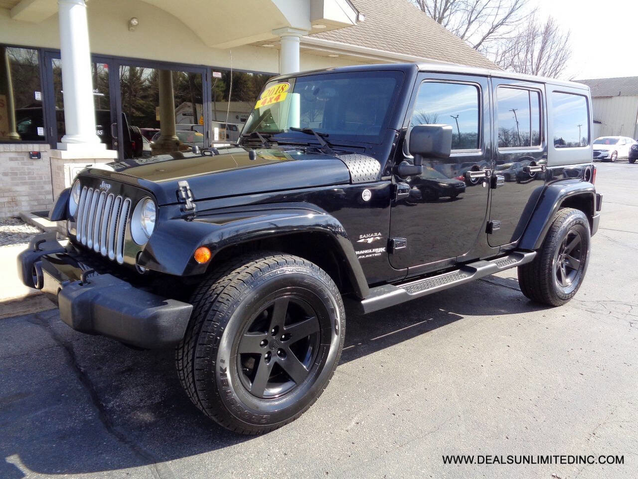 Used 2018 Jeep Wrangler Unlimited Sahara image 1