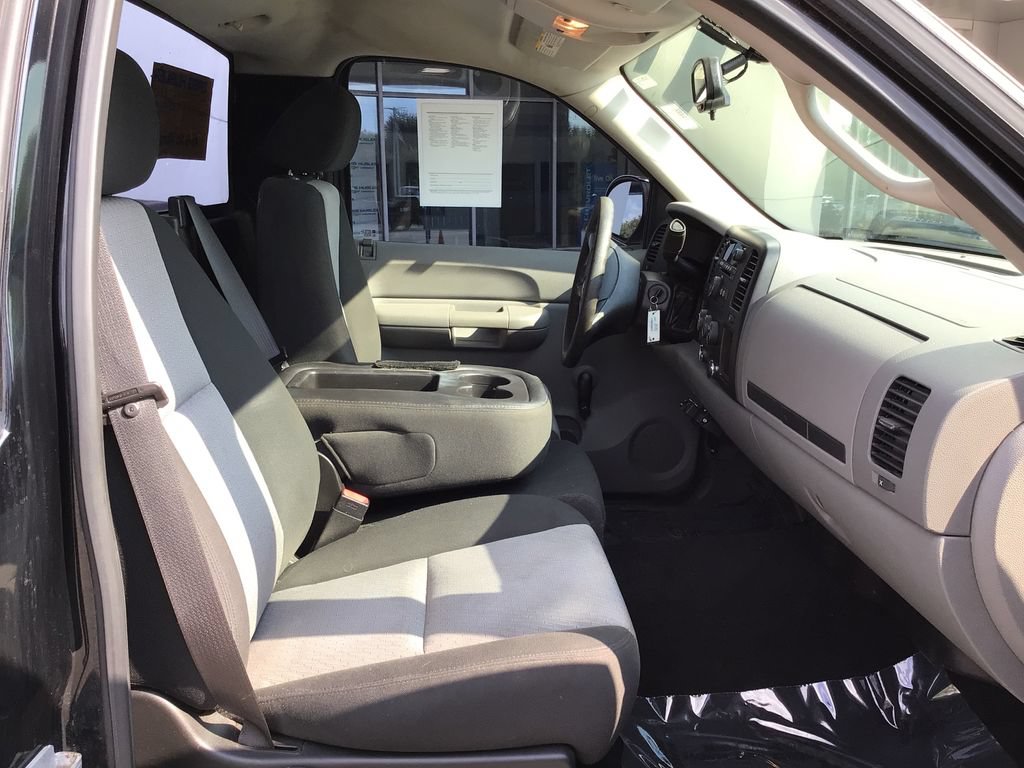 Used 2009 GMC Sierra 1500 W/T RWD image 32