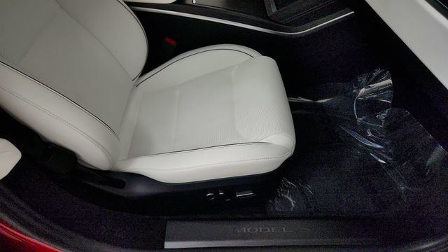 Used 2024 Tesla Model S Plaid AWD/4WD image 35