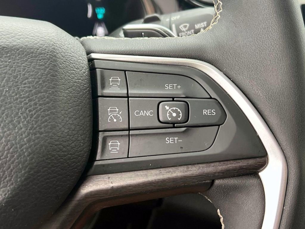 Used 2024 Jeep Grand Cherokee Limited 4xe image 22