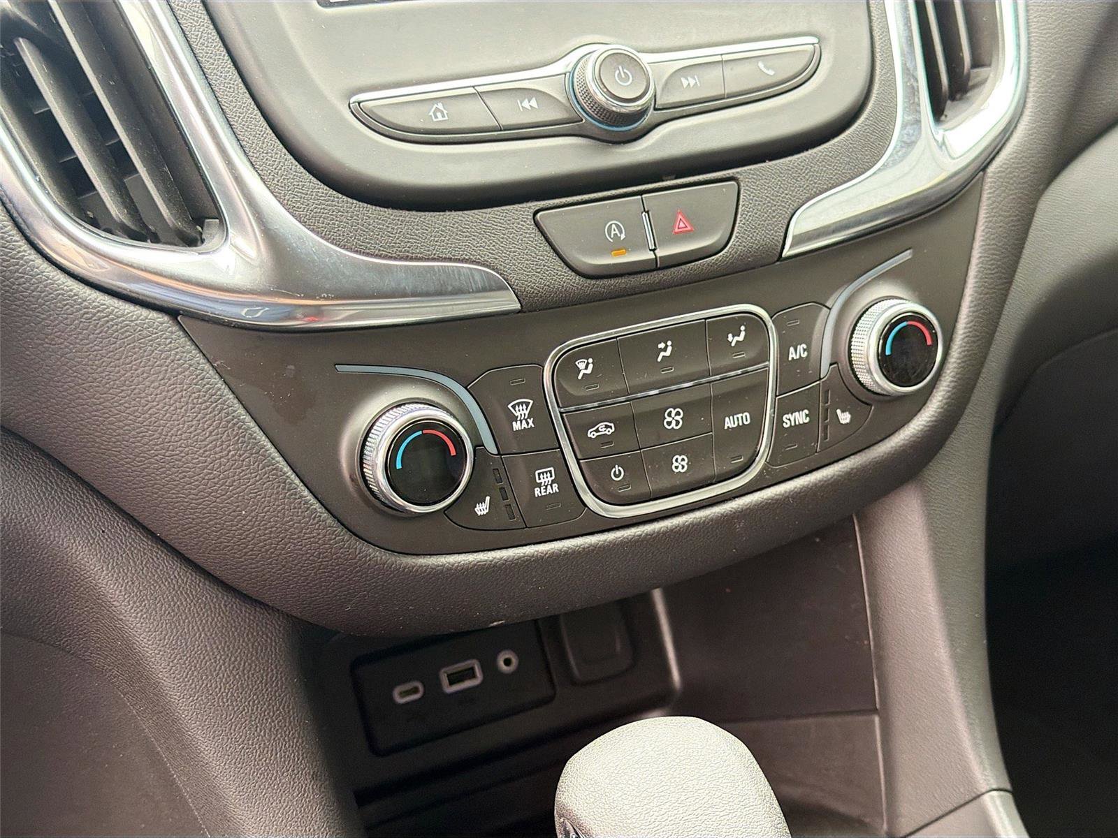 Used 2024 Chevrolet Equinox LT image 16