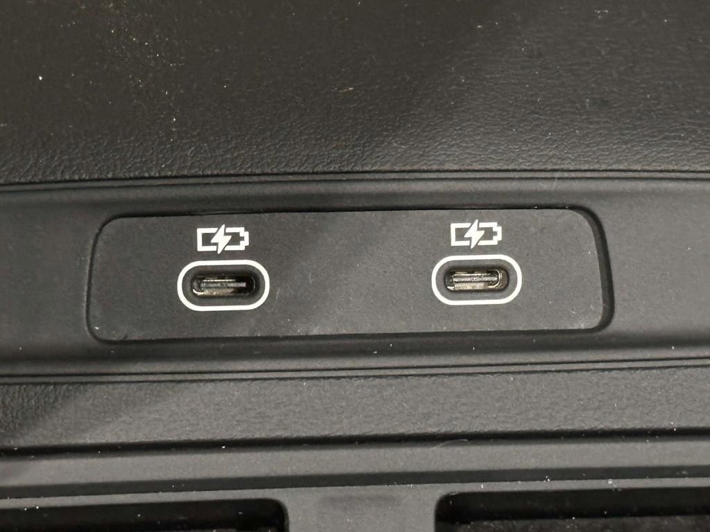 Used 2025 Audi Q5 Premium Plus w/ Premium Plus image 21