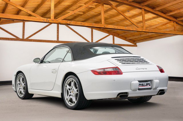 Used 2005 Porsche 911 Carrera image 4