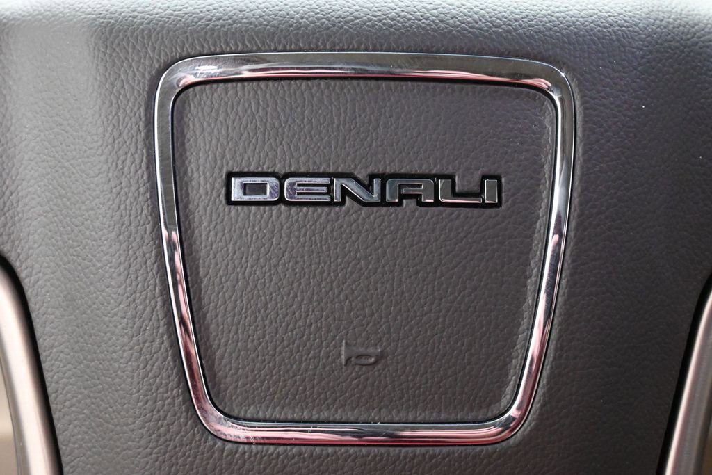 Used 2018 GMC Yukon Denali w/ Denali Ultimate Package AWD/4WD image 26