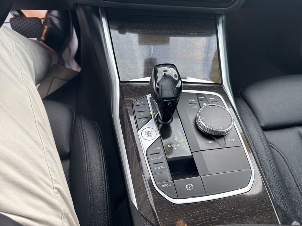 Used 2021 BMW 330i xDrive Sedan w/ Convenience Package image 21