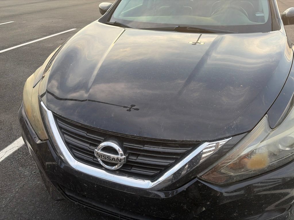 Used 2018 Nissan Altima 2.5 SR w/ SR Special Edition FWD image 2