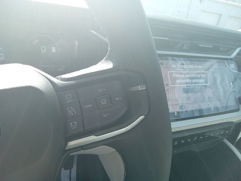 New 2026 Jeep Cherokee Overland w/ Advanced Pro Tech Group image 18