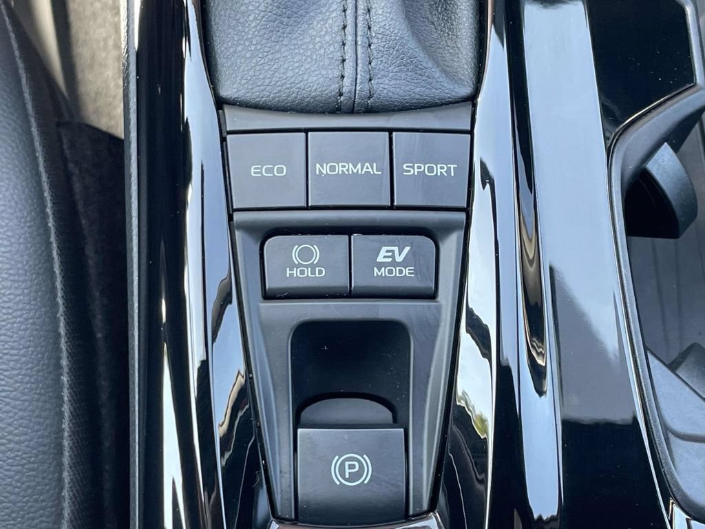 Used 2026 Toyota Camry XSE w/ Premium Plus Package FWD image 33