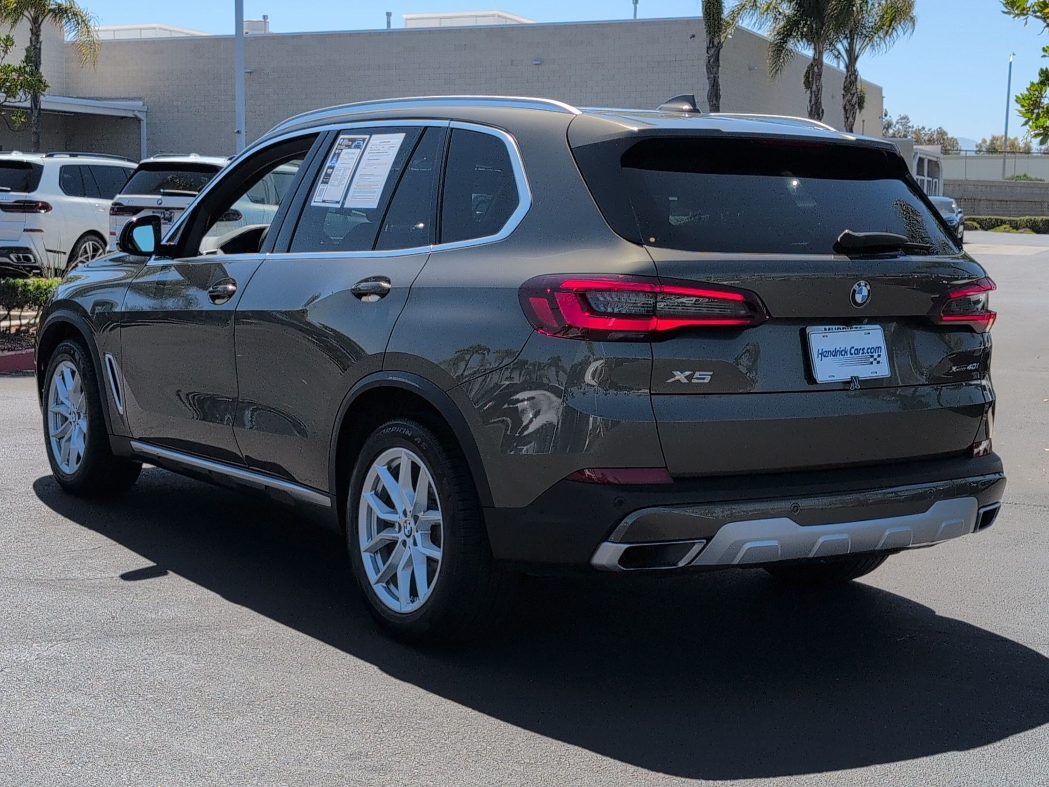 Used 2022 BMW X5 xDrive40i w/ Premium Package AWD/4WD image 8