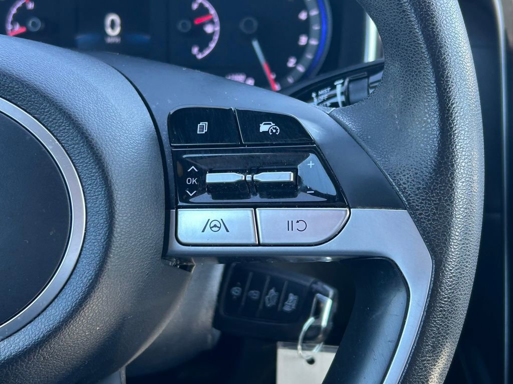 Used 2024 Hyundai Santa Cruz SE AWD/4WD image 32