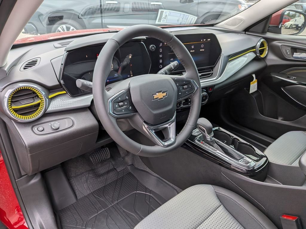 New 2026 Chevrolet Trax LT w/ Sunroof Package FWD image 31