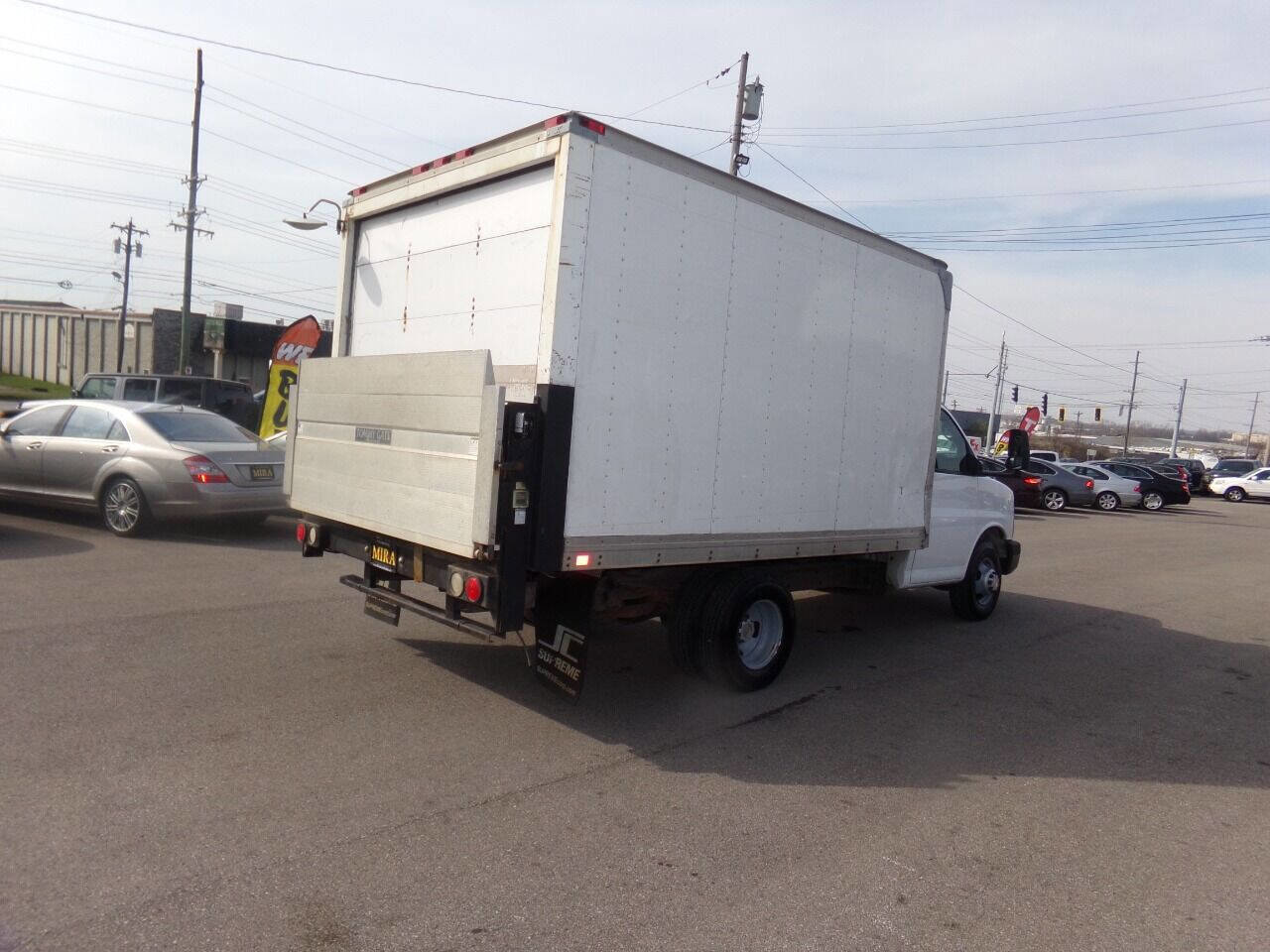 Used 2009 Chevrolet Express 3500 image 6