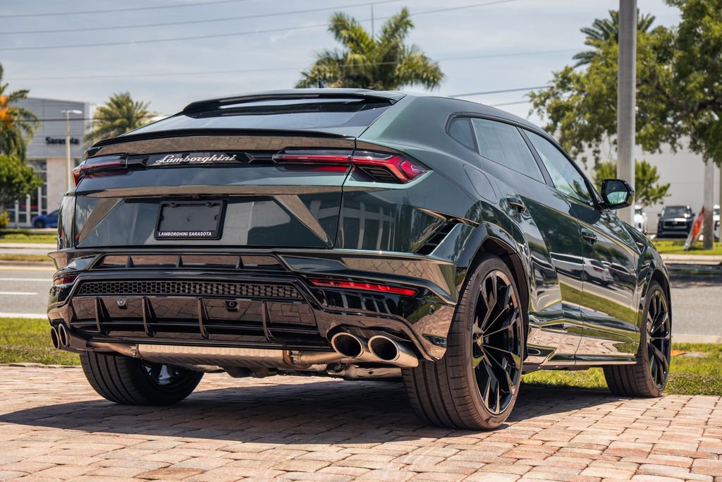 Used 2024 Lamborghini Urus S AWD/4WD image 5