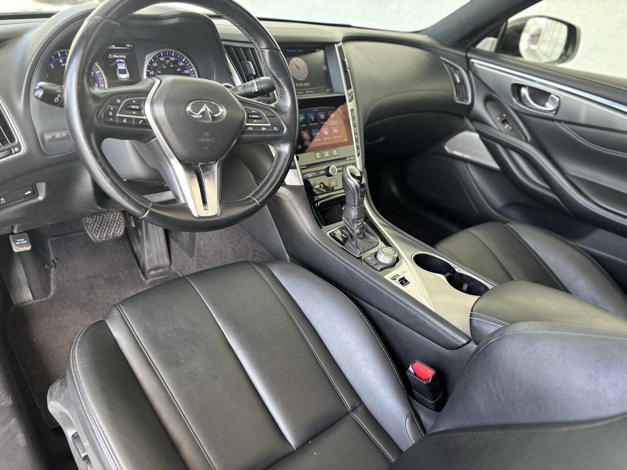 Used 2017 INFINITI Q60 3.0t w/ Cargo Package image 17