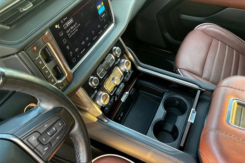 Used 2023 GMC Yukon Denali Ultimate image 17
