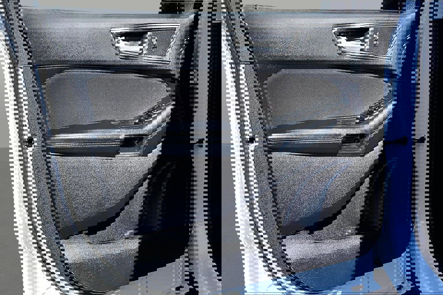 Used 2019 Ford Edge SE w/ SE Fleet Driver's Package image 16