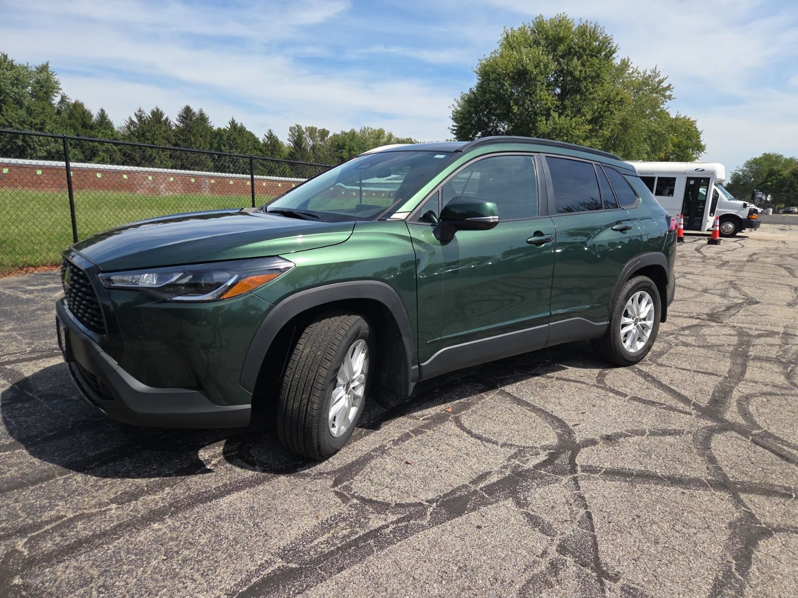 Used 2023 Toyota Corolla Cross LE AWD/4WD image 13