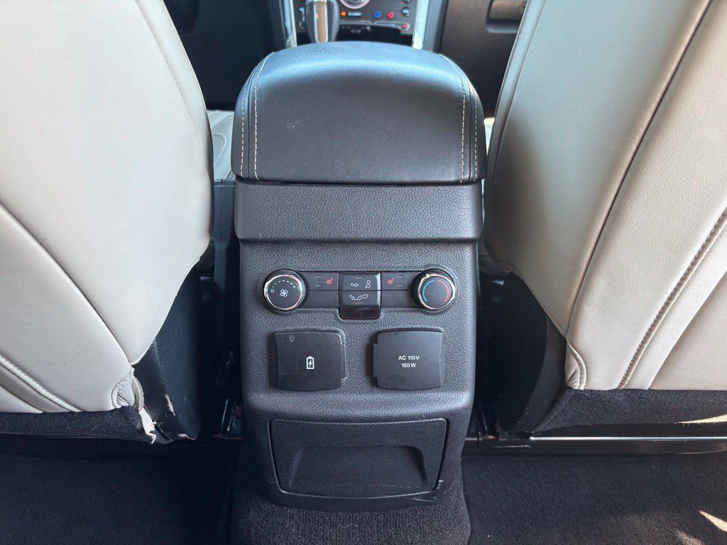 Used 2019 Ford Explorer Limited w/ Limited Luxury Package FWD image 32