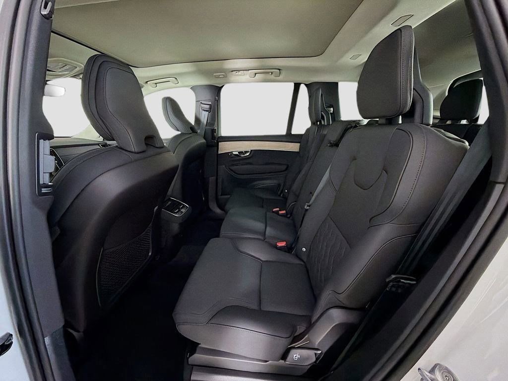 New 2026 Volvo XC90 B5 Plus w/ Protection Package AWD/4WD image 26