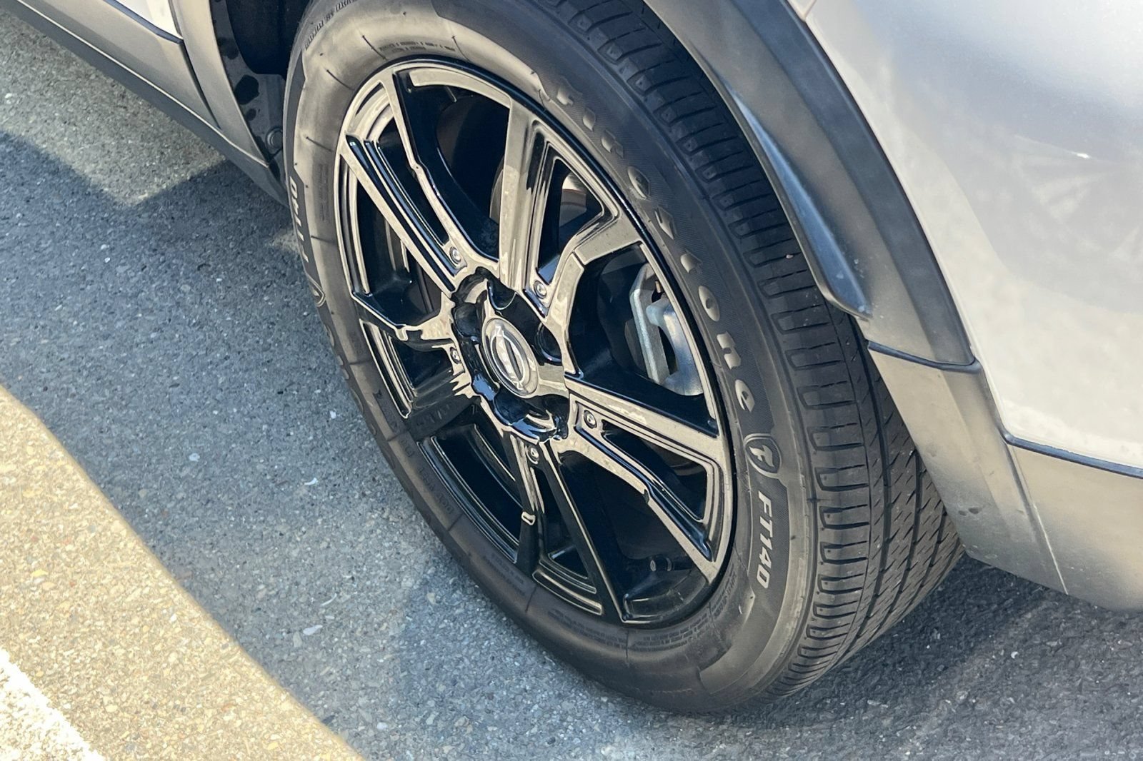 Certified 2023 Nissan Kicks SR FWD image 4