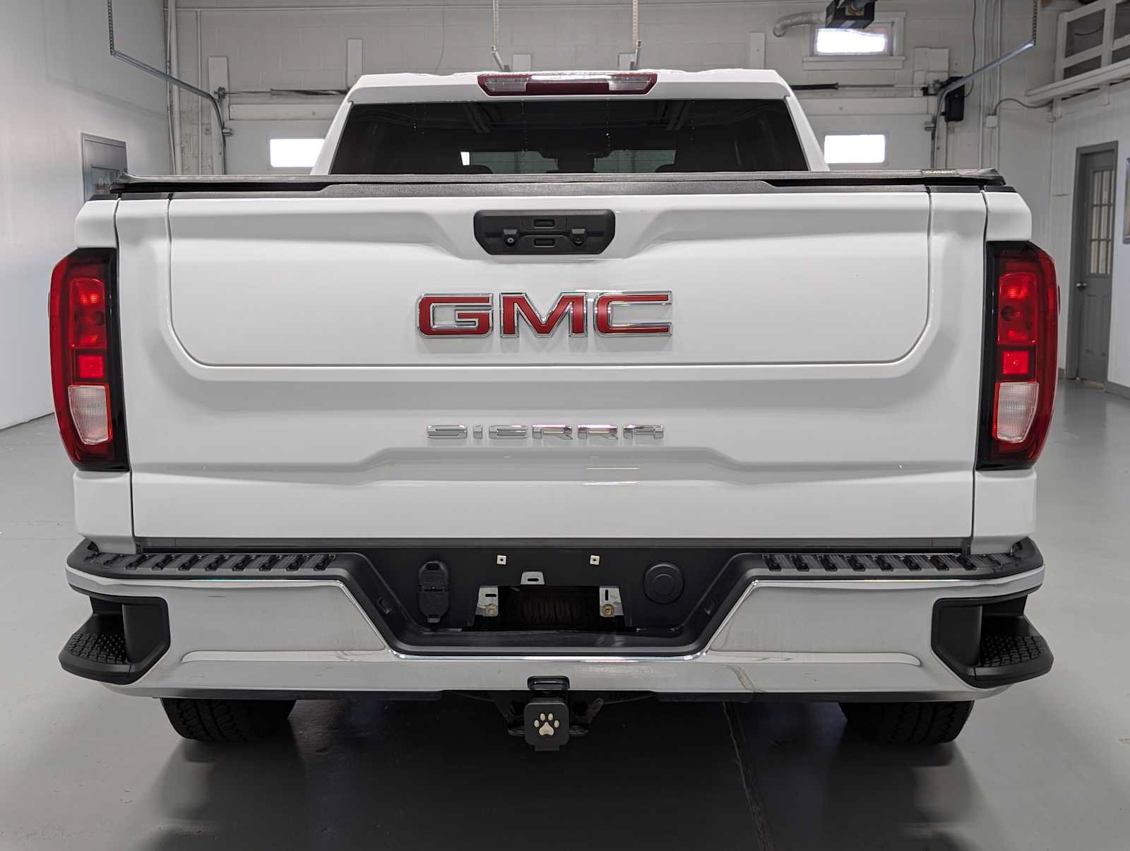 Used 2022 GMC Sierra 1500 Pro w/ Pro Value Package AWD/4WD image 9