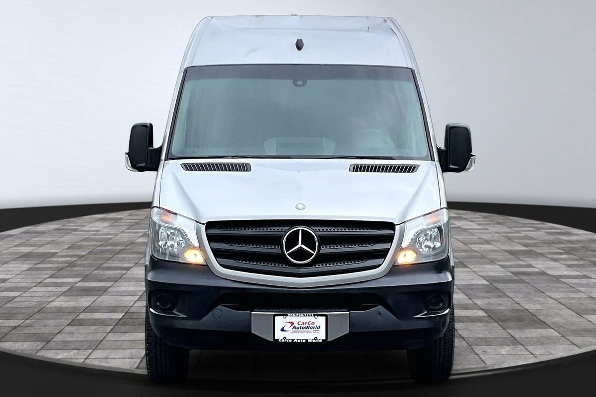 Used 2015 Mercedes-Benz Sprinter 2500 image 2