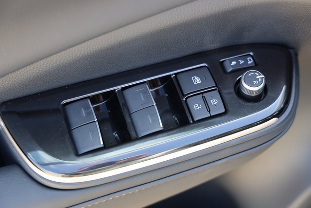 New 2025 Toyota Crown Signia image 16