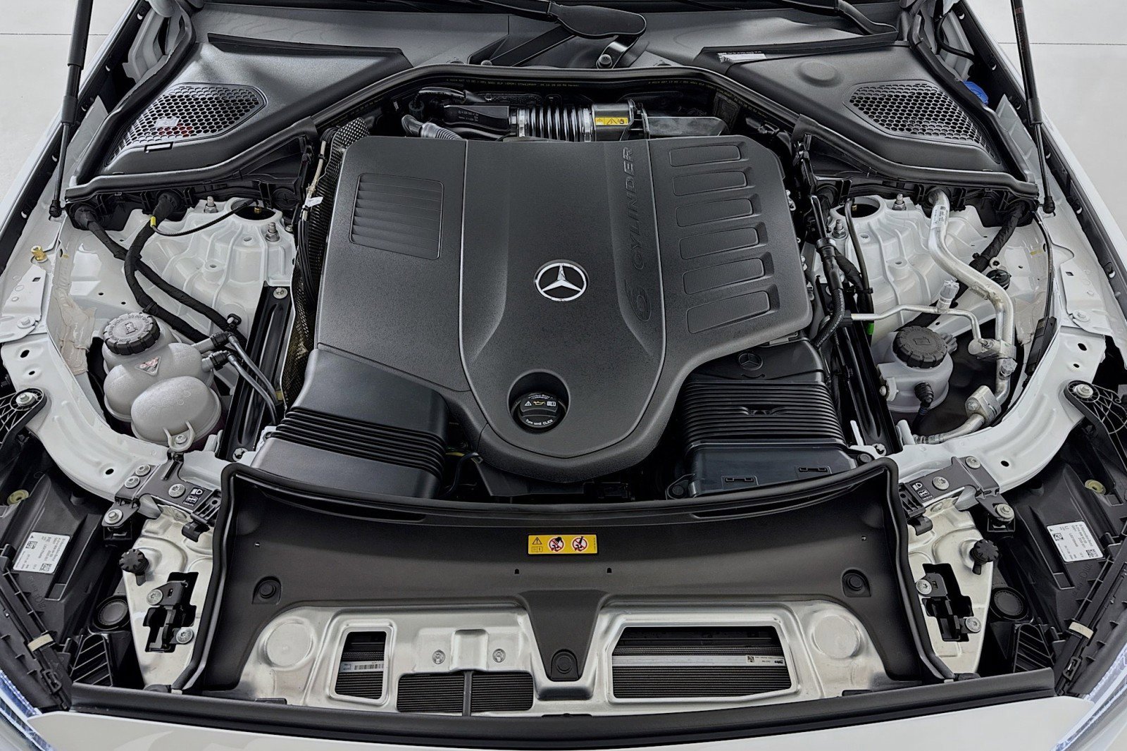 New 2026 Mercedes-Benz E 450 4MATIC All-Terrain Wagon image 10