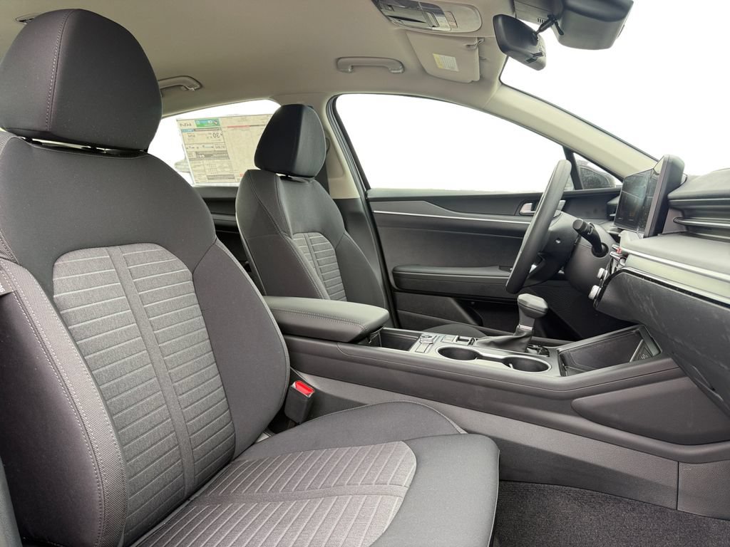 New 2026 Kia K5 LXS FWD image 15