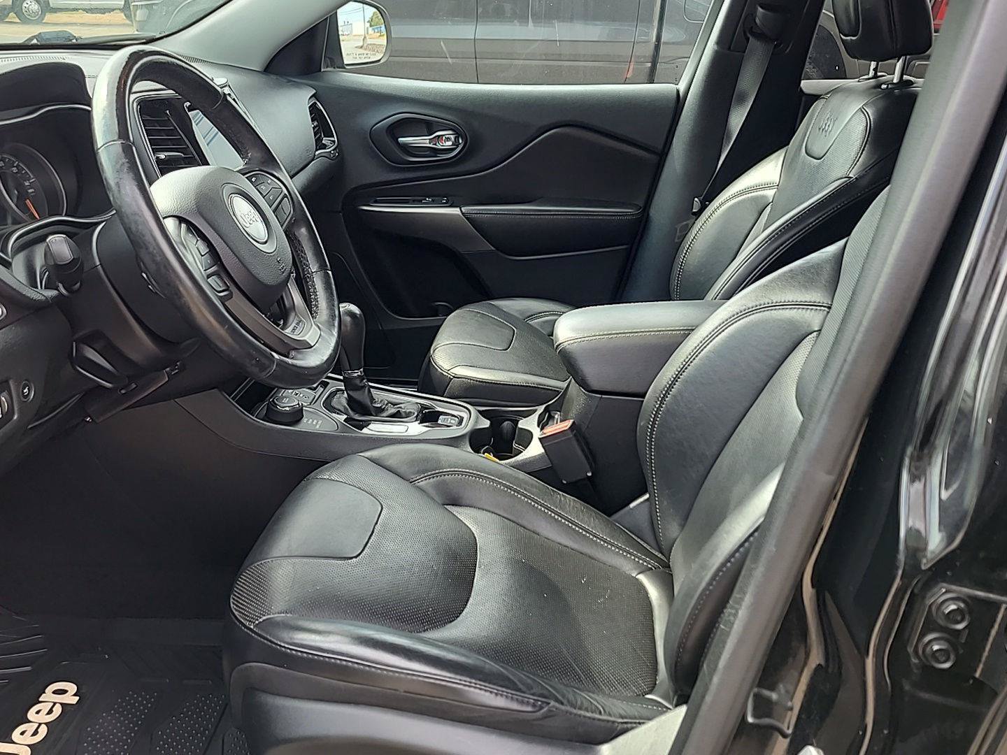 Certified 2019 Jeep Cherokee Limited AWD/4WD image 6