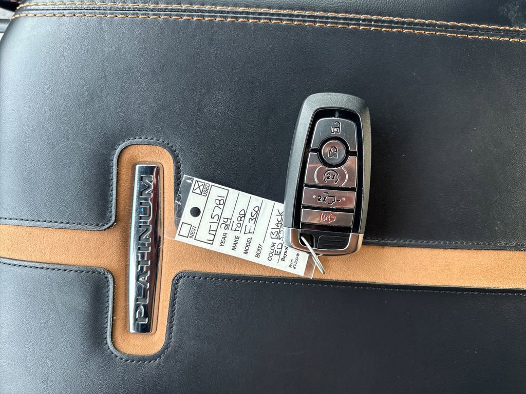 Used 2024 Ford F350 Platinum image 43