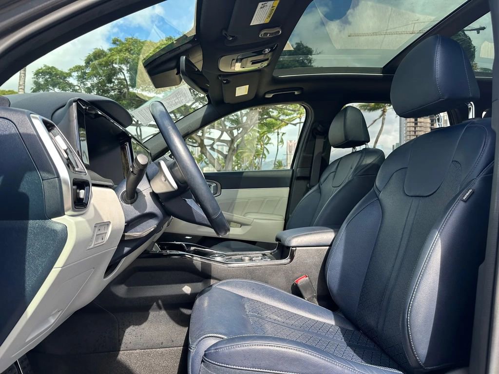 Used 2022 Kia Sorento SX Prestige w/ Panoramic Sunroof Package image 8
