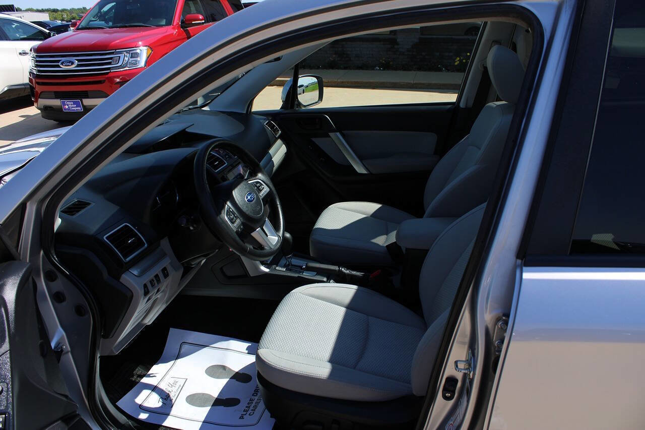 Used 2017 Subaru Forester 2.5i Premium image 9