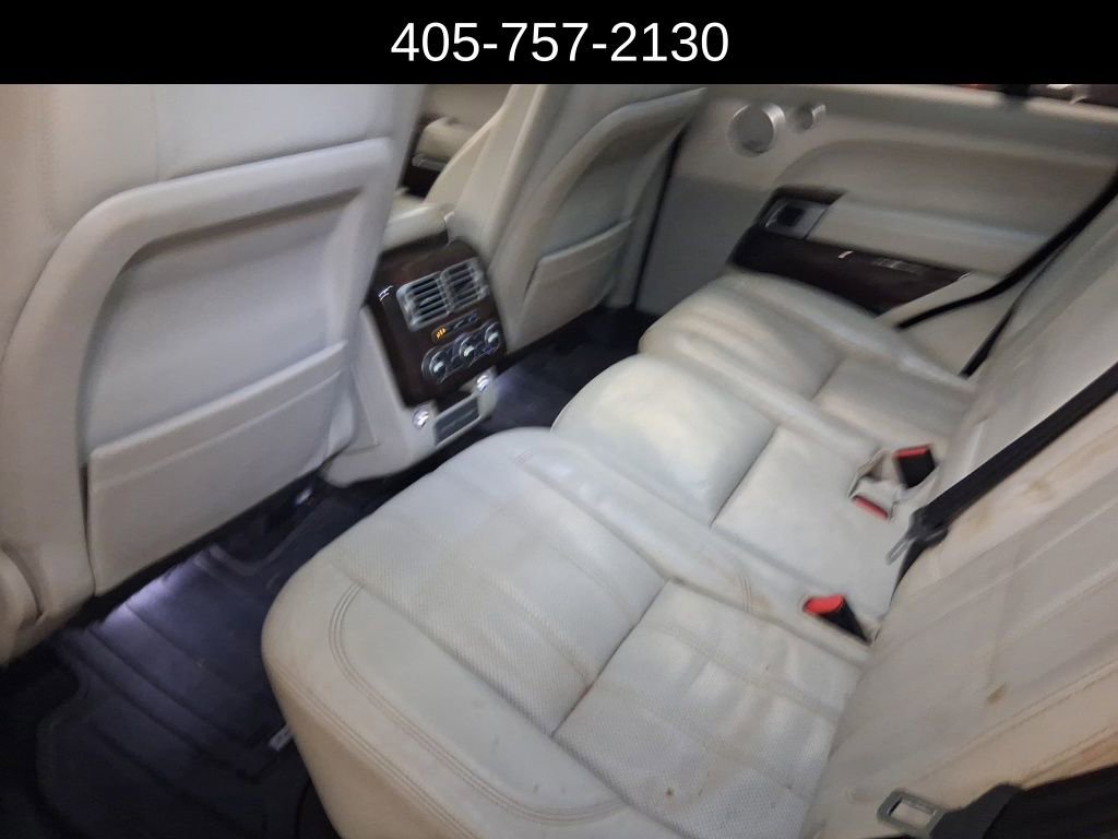 Used 2017 Land Rover Range Rover HSE image 6