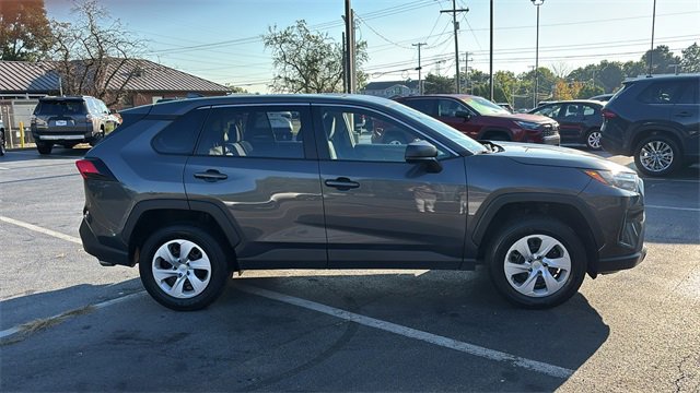 Used 2024 Toyota RAV4 LE image 27