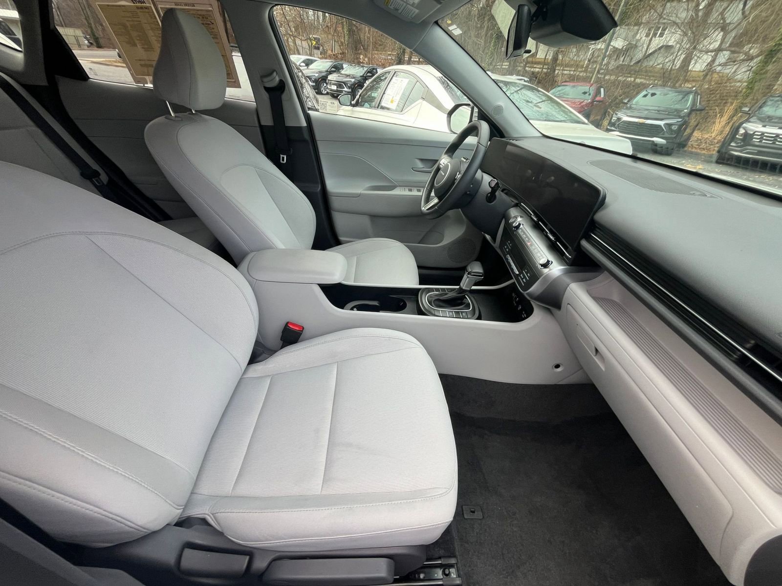 Used 2025 Hyundai Kona SEL image 21