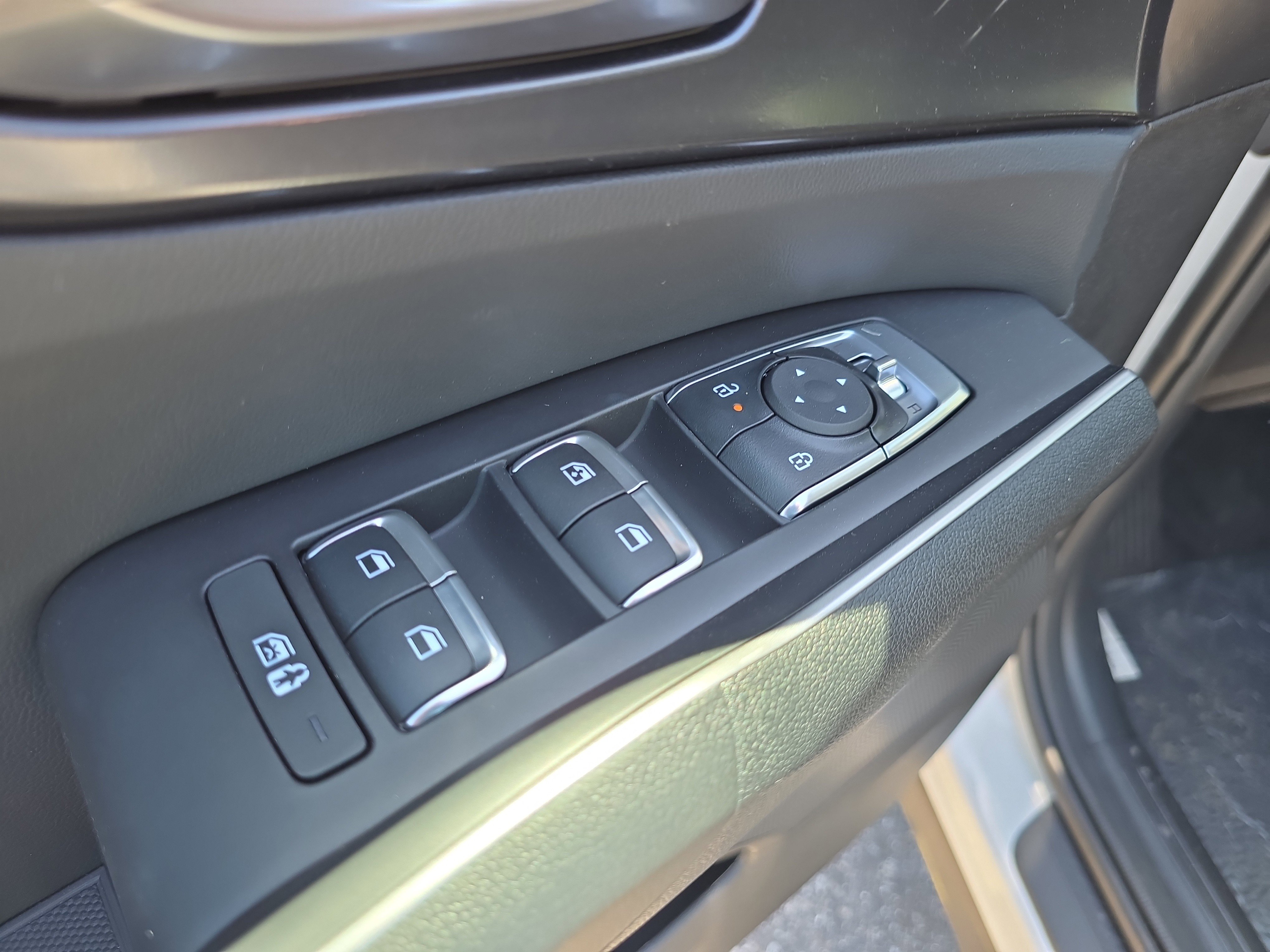 New 2026 Kia Sorento LX FWD image 18