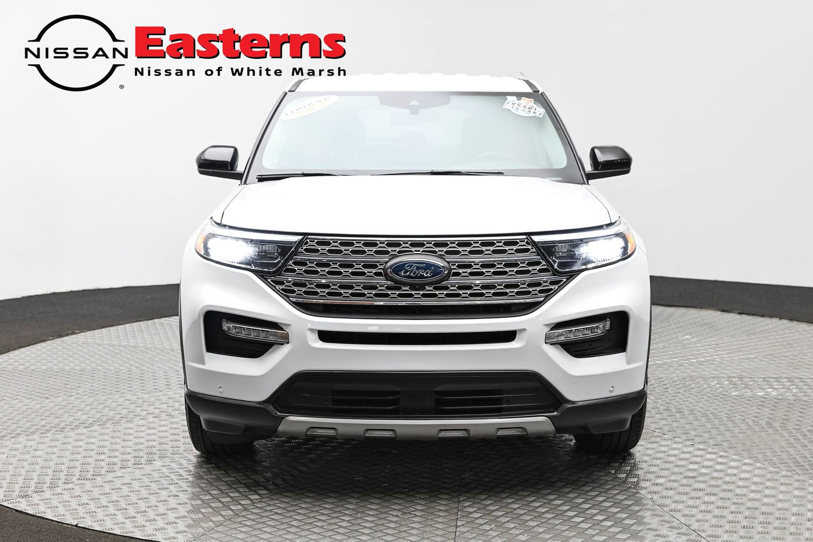 Used 2024 Ford Explorer Limited image 2