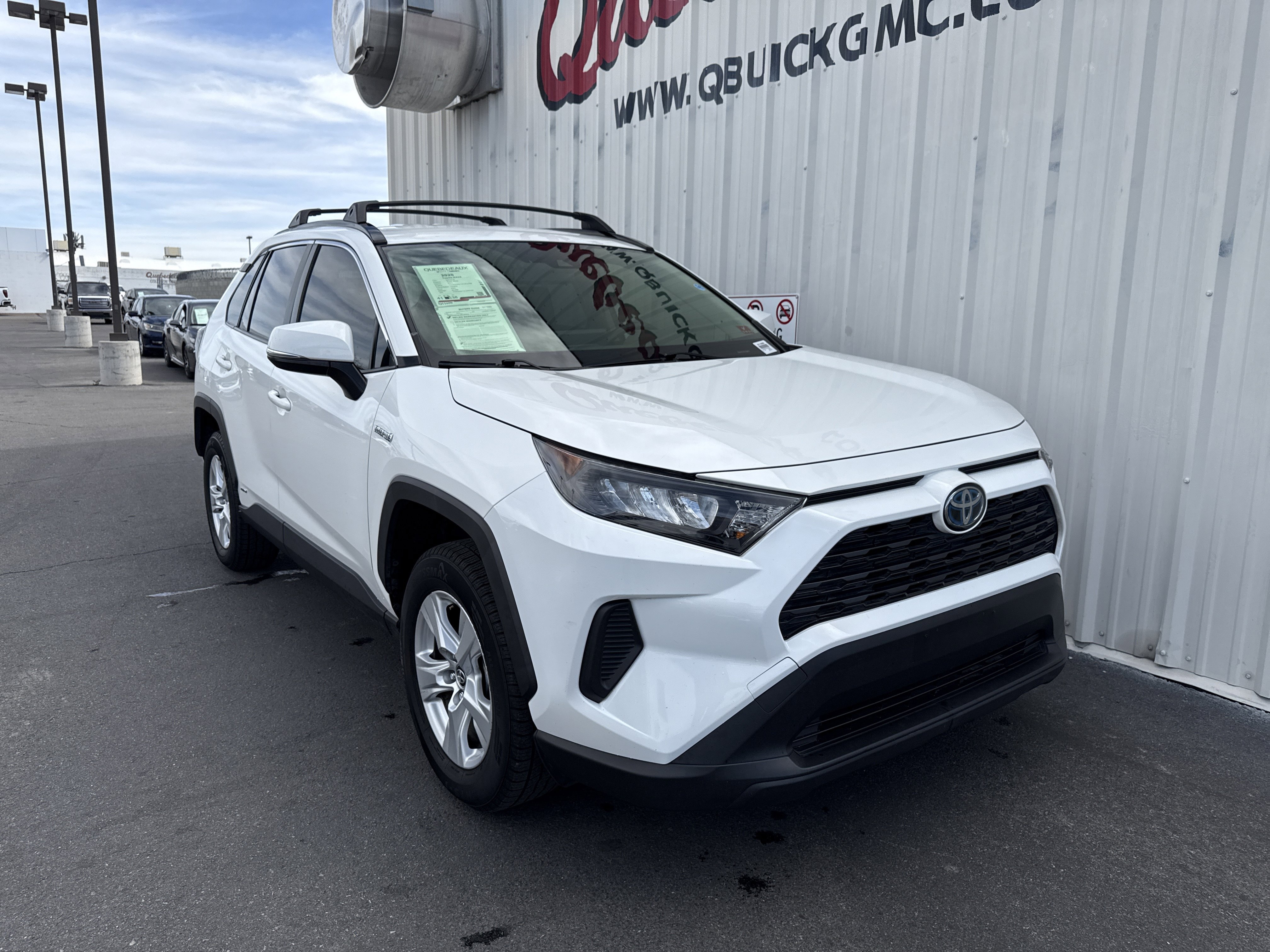 Used 2020 Toyota RAV4 LE image 28